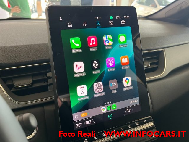 RENAULT Captur usata, con Volante in pelle
