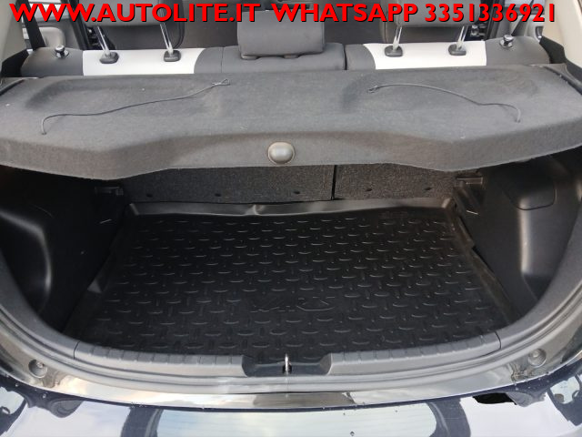 TOYOTA Yaris usata, con Volante multifunzione