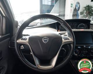 LANCIA Ypsilon usata, con USB
