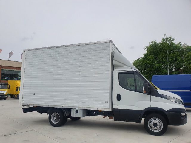 IVECO Daily usata, con ABS