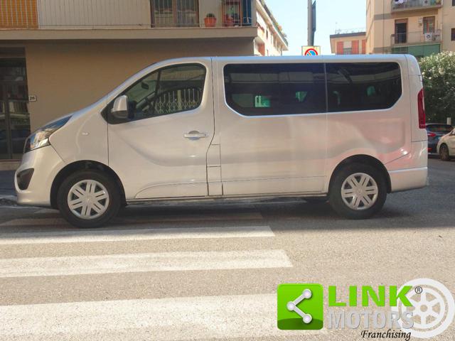 OPEL Vivaro usata, con Airbag