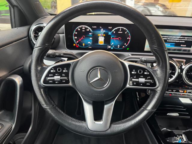 MERCEDES-BENZ A 180 usata, con Fendinebbia