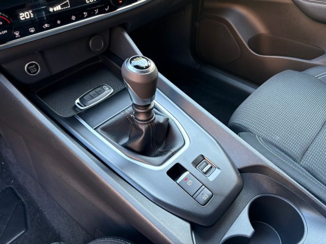 NISSAN Qashqai usata, con USB