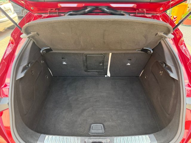 INFINITI Q30 usata, con Fendinebbia