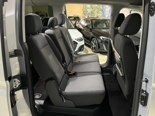 FORD Tourneo Connect usata, con Sedile posteriore sdoppiato
