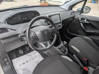 PEUGEOT 208 usata, con Boardcomputer