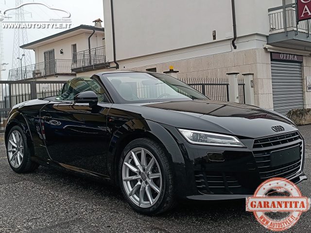 AUDI TT usata, con Specchietto retrovisore con funzione antiabbagliamento