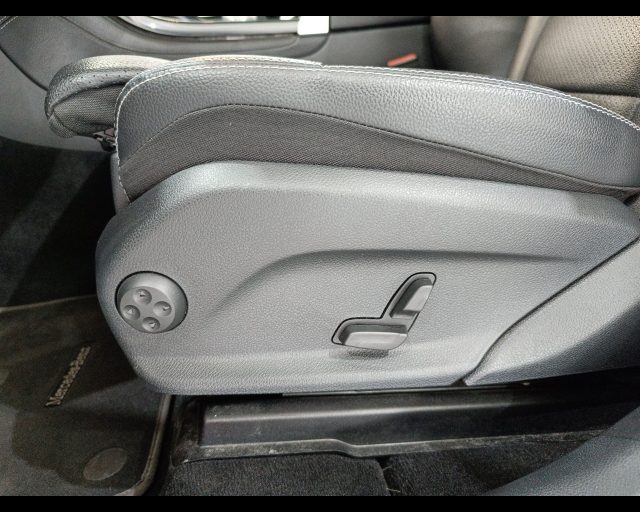 MERCEDES-BENZ GLC 220 usata, con Fari LED