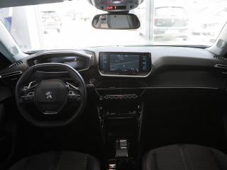 PEUGEOT 2008 usata, con Sensore di luce