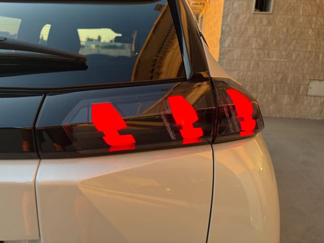 PEUGEOT 2008 usata, con Bluetooth