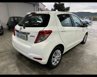 TOYOTA Yaris usata, con Autoradio