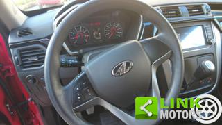 MAHINDRA KUV100 usata, con ESP