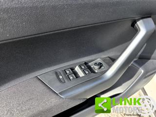 VOLKSWAGEN Taigo usata, con Supporto lombare