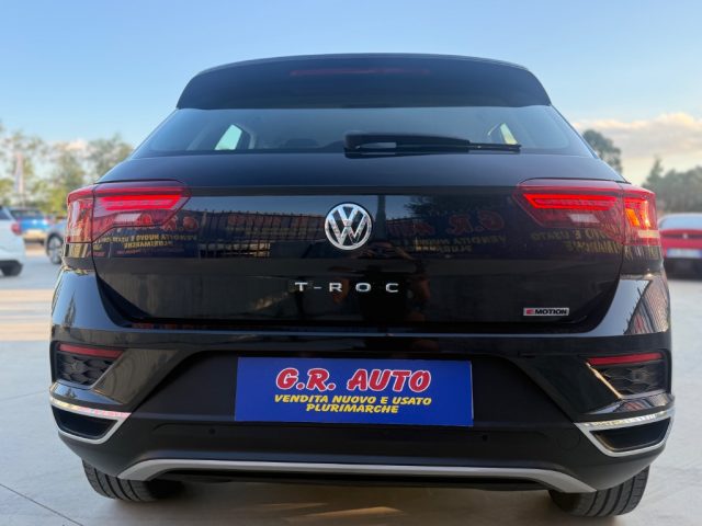 VOLKSWAGEN T-Roc usata, con Autoradio