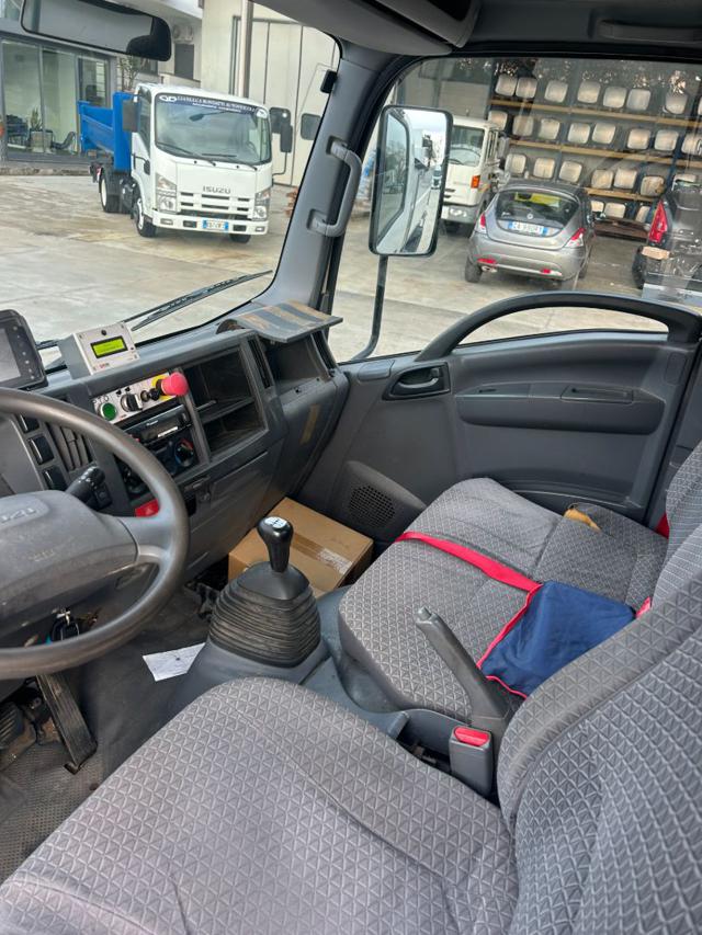 ISUZU M21 usata, con ESP