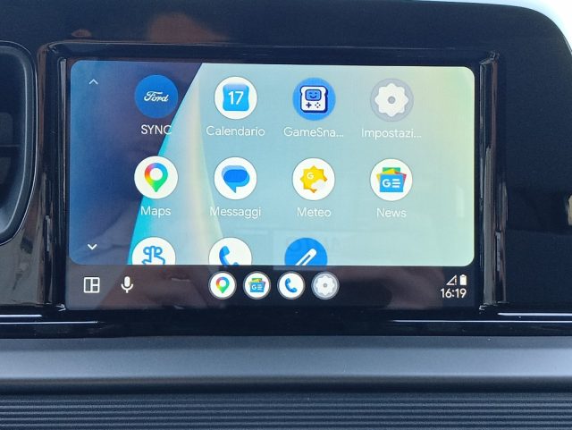 FORD Tourneo Courier usata, con Fendinebbia