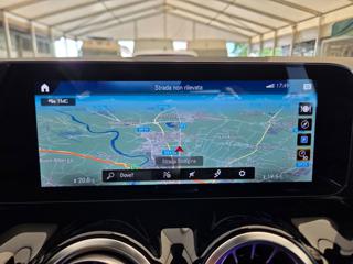 MERCEDES-BENZ GLA 200 usata, con Controllo automatico clima