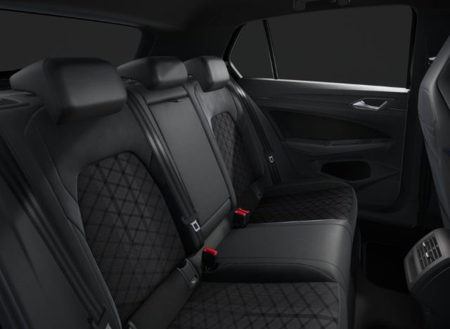 VOLKSWAGEN Golf usata, con ESP
