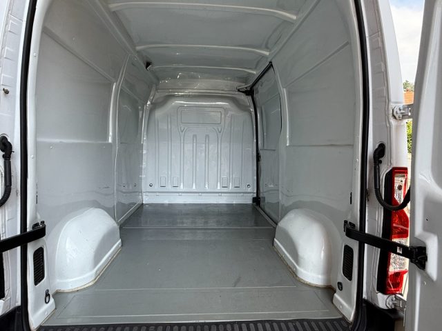 RENAULT Master usata, con Bracciolo