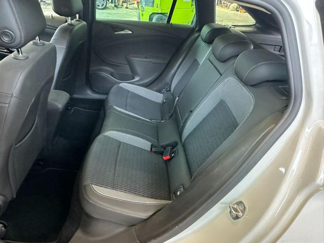 OPEL Astra usata, con Specchietti laterali elettrici
