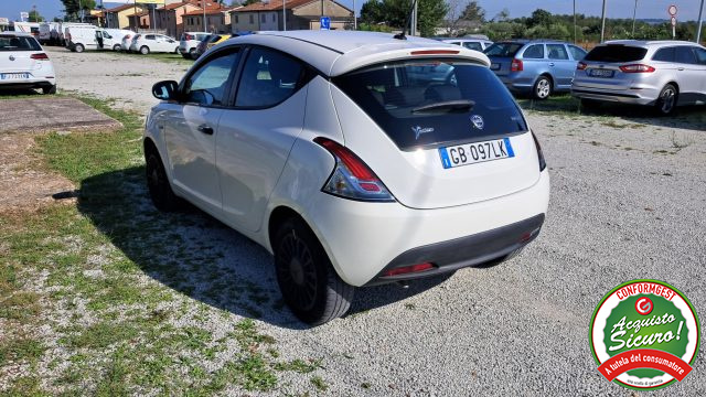 LANCIA Ypsilon usata, con ESP