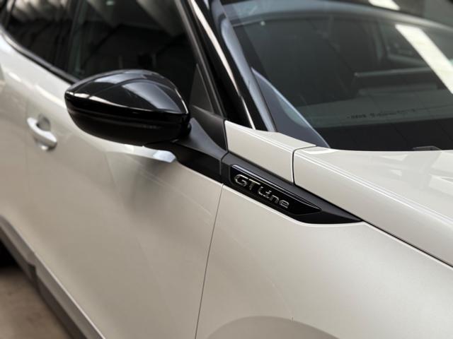 PEUGEOT 2008 usata, con Leve al volante