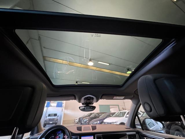 PORSCHE Macan usata, con USB