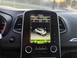 RENAULT Scenic usata, con Cruise Control