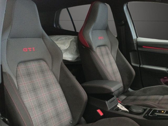 VOLKSWAGEN Golf usata, con Fendinebbia