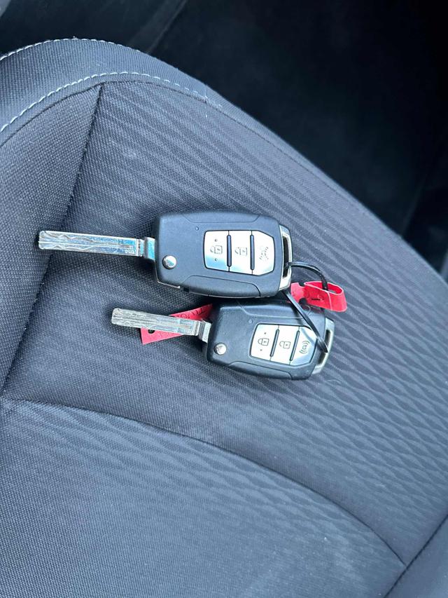 SSANGYONG Tivoli usata, con USB