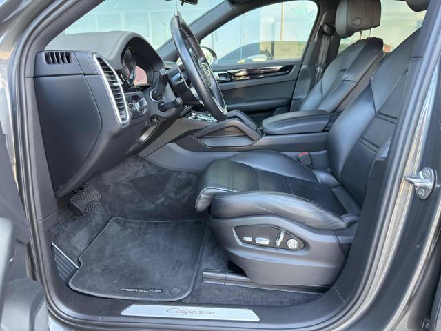 PORSCHE Cayenne usata, con Gancio traino
