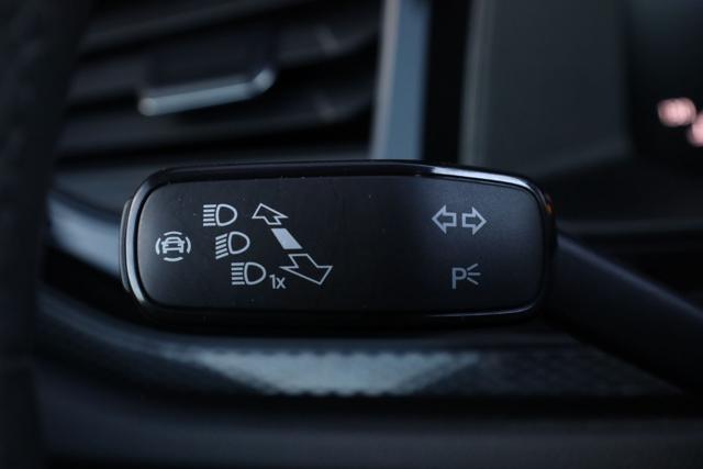 VOLKSWAGEN Taigo usata, con Leve al volante