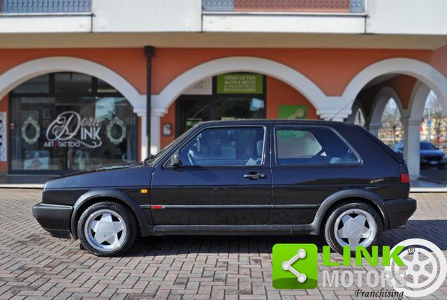 VOLKSWAGEN Golf usata, con Autoradio