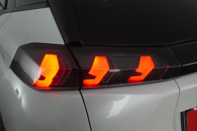 PEUGEOT 2008 usata 17