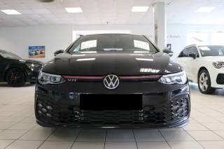 VOLKSWAGEN Golf usata, con Airbag