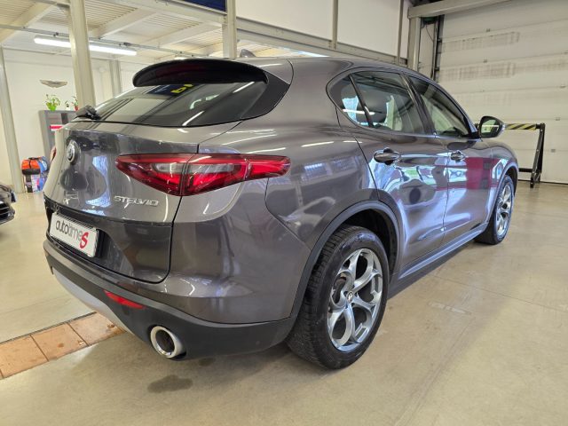 ALFA ROMEO Stelvio usata, con Airbag Passeggero