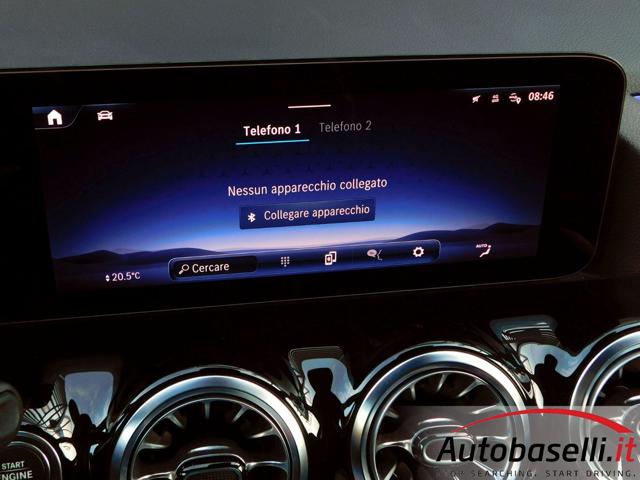 MERCEDES-BENZ GLA 200 usata, con Sistema di parcheggio automatico