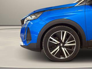 PEUGEOT 3008 usata, con Luci diurne