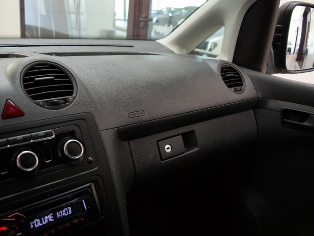 VOLKSWAGEN Caddy usata 28