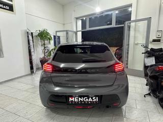 PEUGEOT 208 usata, con Autoradio