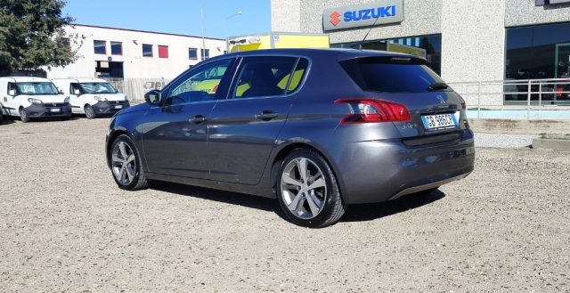 PEUGEOT 308 usata, con Autoradio