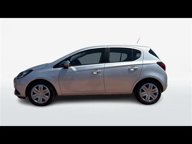 OPEL Corsa usata, con USB