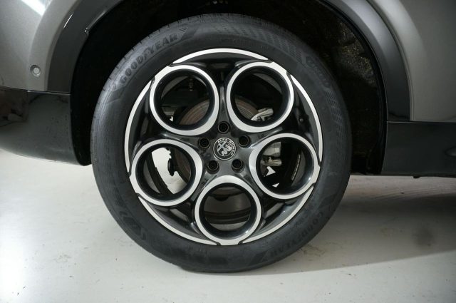 ALFA ROMEO Tonale usata, con Cerchi in lega