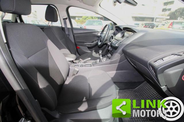 FORD Focus usata, con Specchietti laterali elettrici