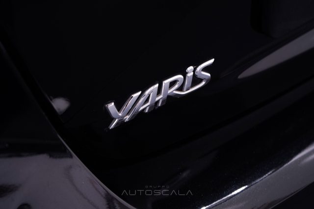 TOYOTA Yaris usata, con Telecamera per parcheggio assistito