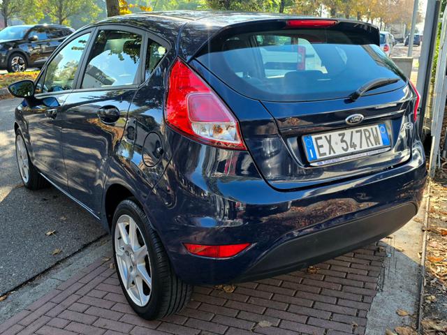 FORD Fiesta usata, con Autoradio