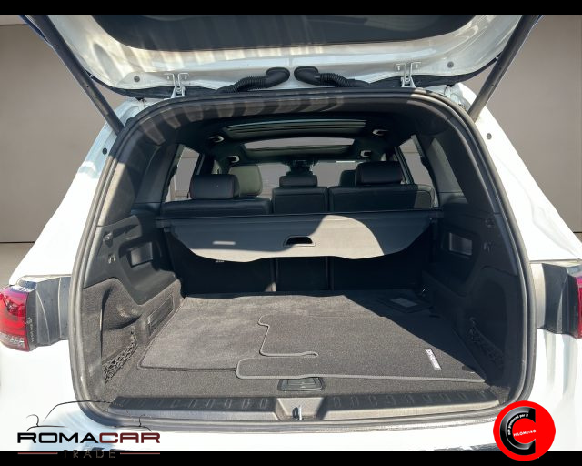 MERCEDES-BENZ GLB 200 usata, con Controllo elettronico della corsia