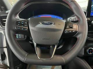 FORD Kuga usata, con Sedile posteriore sdoppiato