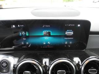 MERCEDES-BENZ GLB 200 usata, con Sensori di parcheggio posteriori