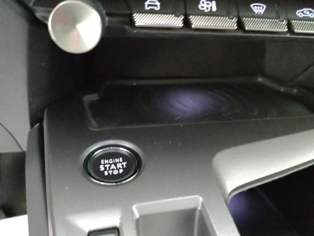 PEUGEOT 308 usata, con Sistema di navigazione